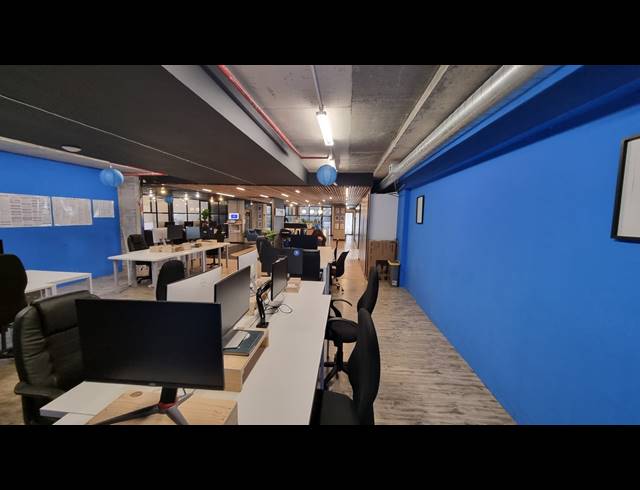 320M² OFFICE FOR SALE IN WOODSTOCK